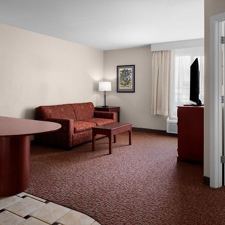 Larkspur Landing Extended Stay Suites בלוויו מראה חיצוני תמונה